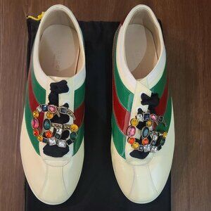 Gucci Embellished Front-Tie Shoes